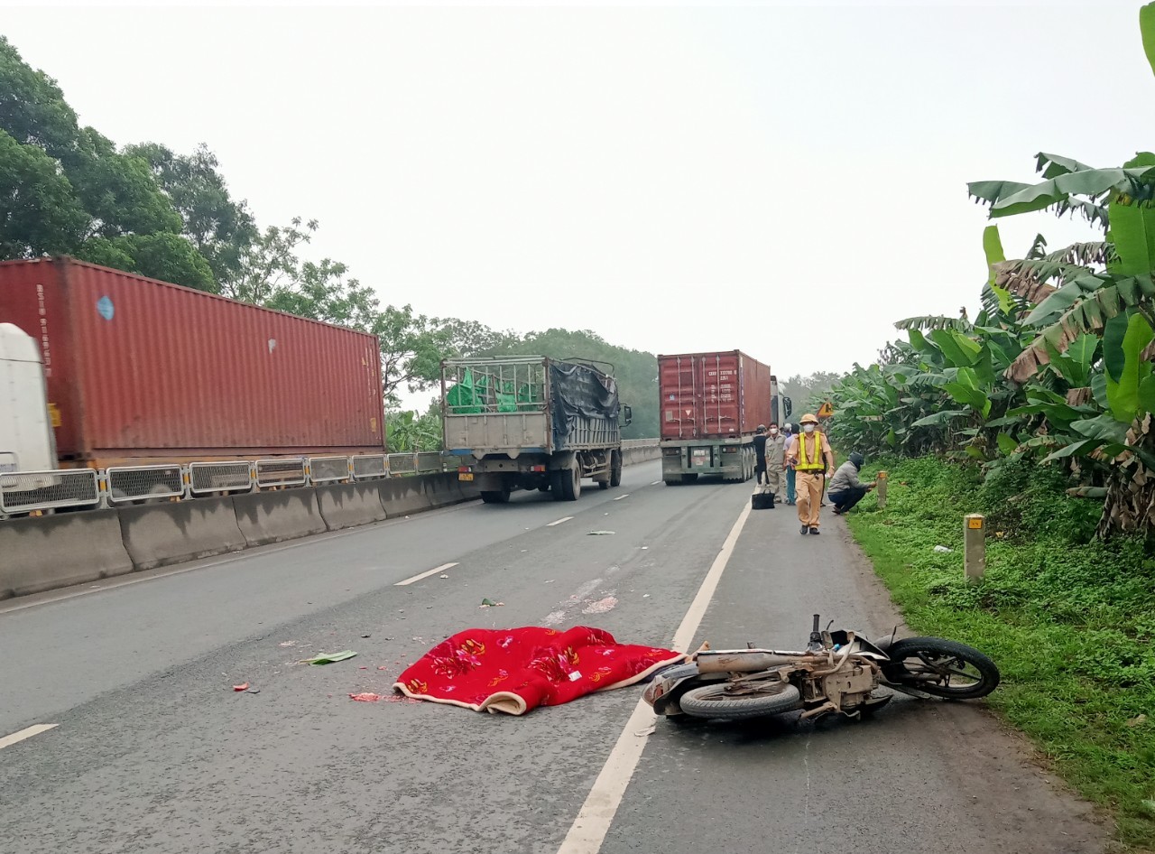 Tìm người chứng kiến tai nạn giao thông xảy ra khoảng 8h15' ngày 08/04/2024, tại Km54 Quốc lộ 10 thuộc khu dân cư Hưng Cường, xã Nhân Hoà, huyện Vĩnh Bảo